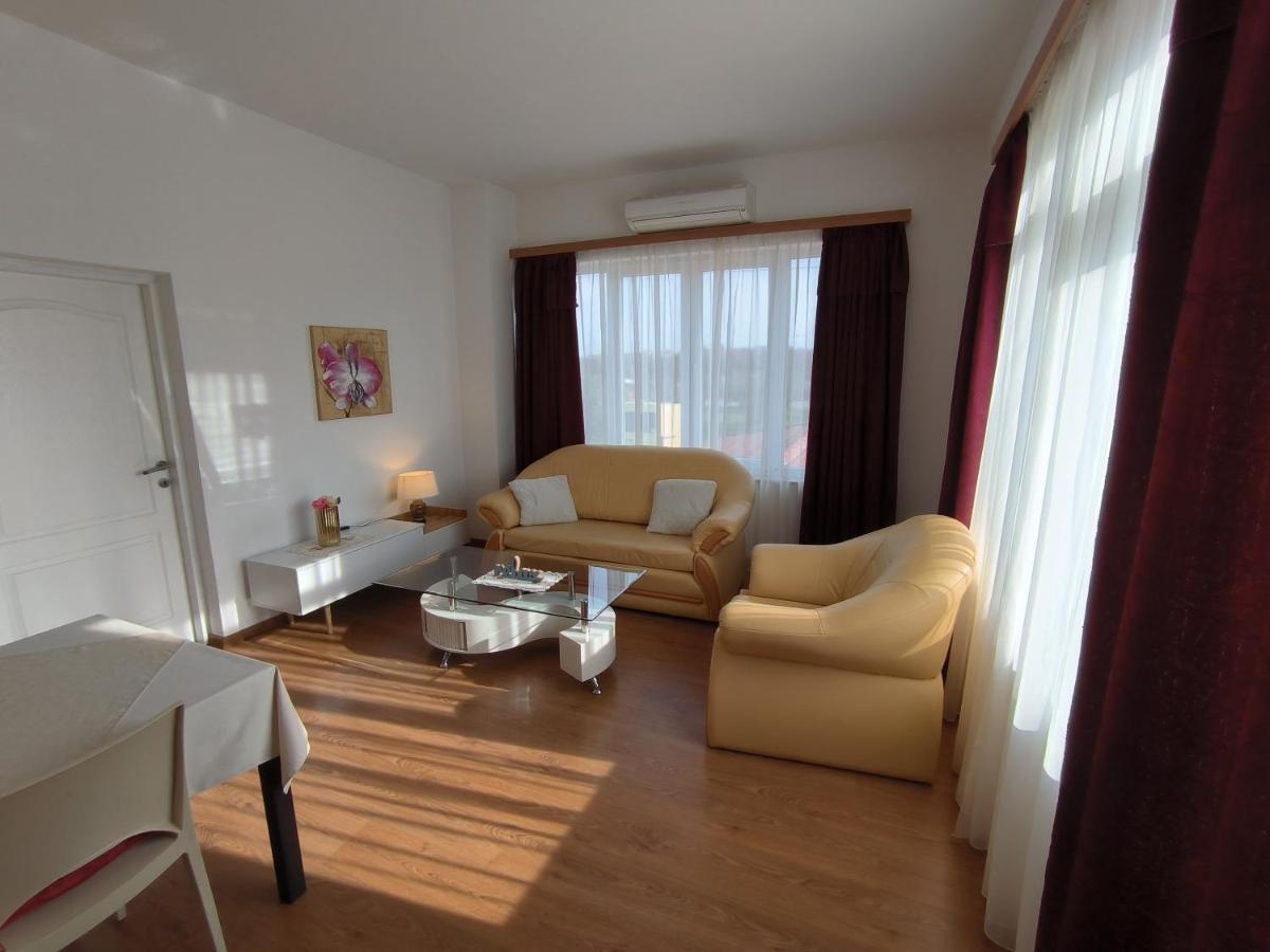 Apartments Kimm Porec Exterior photo