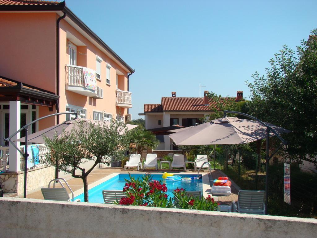Apartments Kimm Porec Exterior photo
