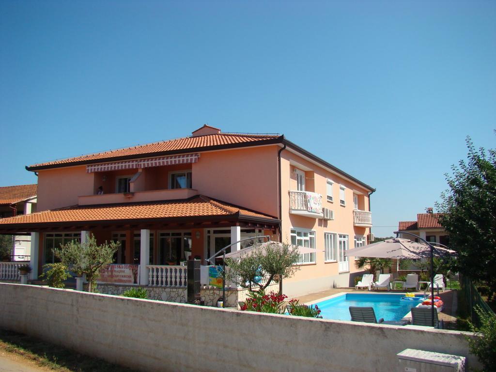 Apartments Kimm Porec Exterior photo