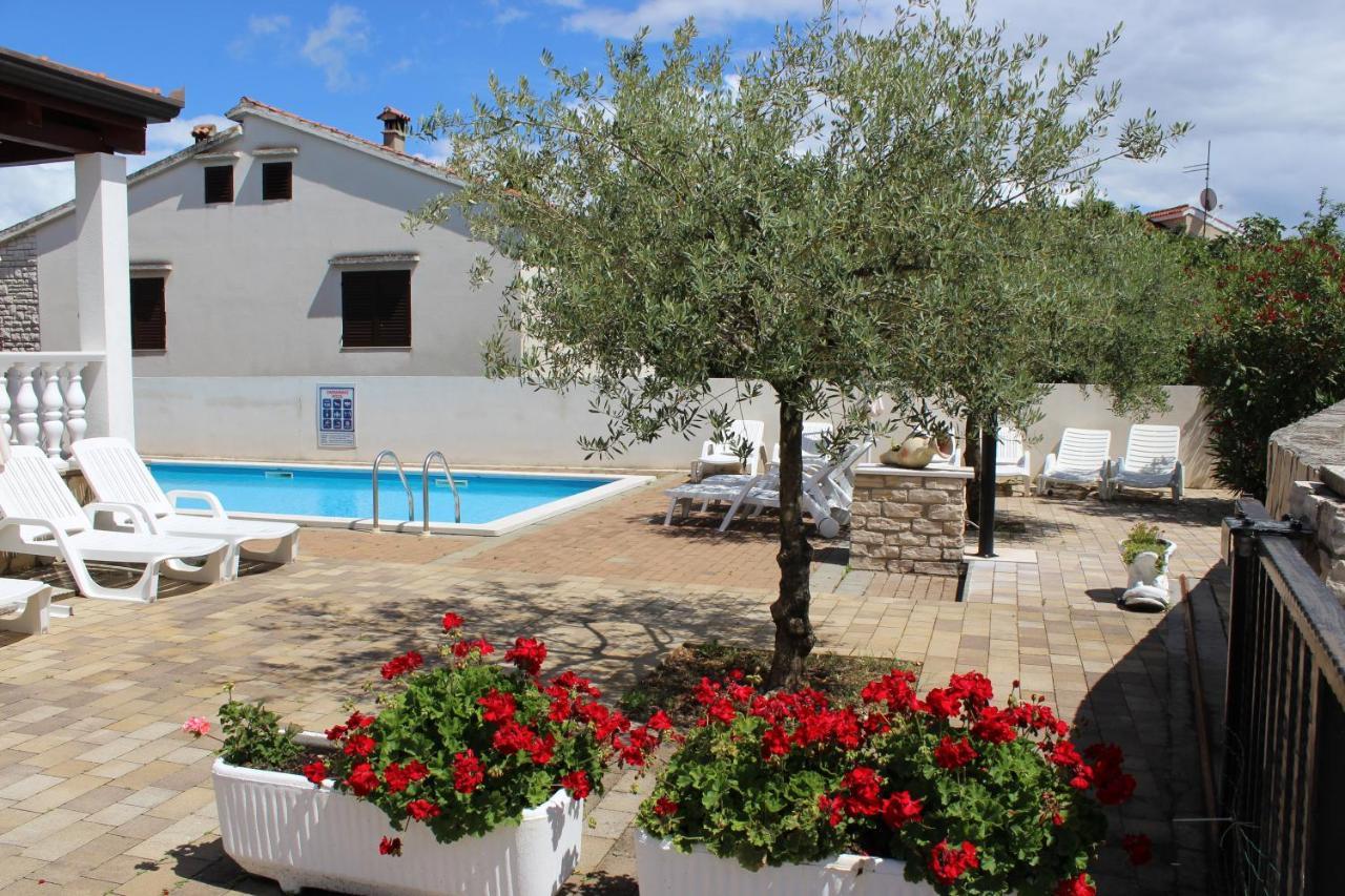 Apartments Kimm Porec Exterior photo